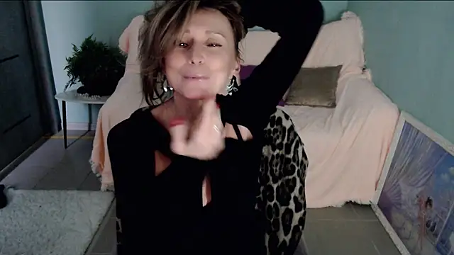 HornyMilf 777 online show from 03-05-25, 12:00