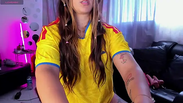 Natasha Wilde  online show from 06-23-26, 08:51