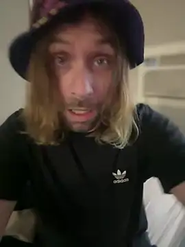 Snapshot of 4kUsh2Fashion0 chatting on 01-21-25, 07:06 4kUsh2Fashion0 online show from 01-21-25, 07:06