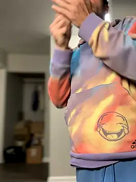 Snapshot of 4kUsh2Fashion0 chatting on 10-20-25, 02:39 4kUsh2Fashion0 online show from 10-20-25, 02:39