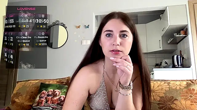Snapshot of Teylor_Love chatting on 09-17-25, 12:07 Teylor Love online show from 09-17-25, 12:07