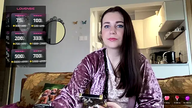 Snapshot of Teylor_Love chatting on 10-22-25, 12:05 Teylor Love online show from 10-22-25, 12:05