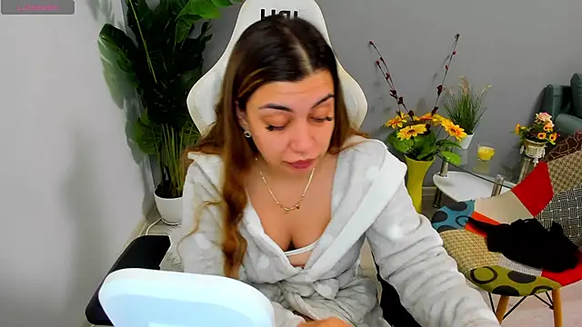 EveEvian online show from 04-30-26, 10:32