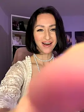 Snapshot of KatyEvanss chatting on 10-10-25, 06:07 KatyEvanss online show from 10-10-25, 06:07