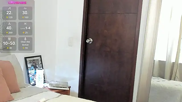 Snapshot of V_monse chatting on 03-12-26, 02:34 V monse online show from 03-12-26, 02:34