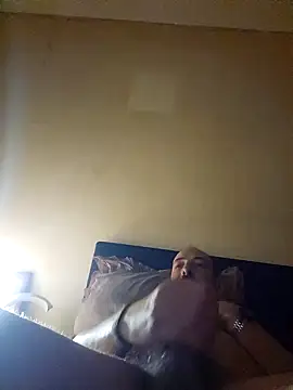 antoniox1978 online show from 12-12-24, 04:32