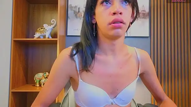 Snapshot of Alahia_Rodriguez chatting on 07-10-26, 10:51 Alahia Rodriguez online show from 07-10-26, 10:51