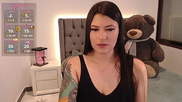 Snapshot of Nicols66 chatting on 02-18-25, 12:59 Nicols66 online show from 02-18-25, 12:59