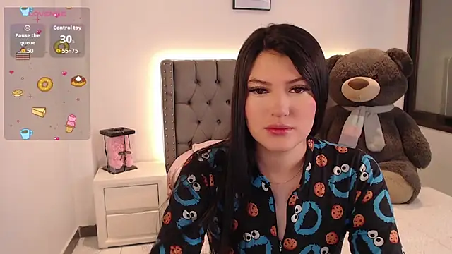 Snapshot of Nicols66 chatting on 11-12-25, 09:25 Nicols66 online show from 11-12-25, 09:25