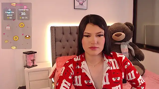 Snapshot of Nicols66 chatting on 12-20-25, 10:39 Nicols66 online show from 12-20-25, 10:39