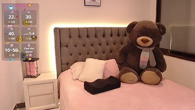 Snapshot of Nicols66 chatting on 01-16-26, 09:30 Nicols66 online show from 01-16-26, 09:30