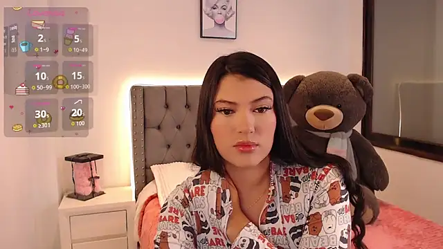 Snapshot of Nicols66 chatting on 03-06-26, 09:33 Nicols66 online show from 03-06-26, 09:33