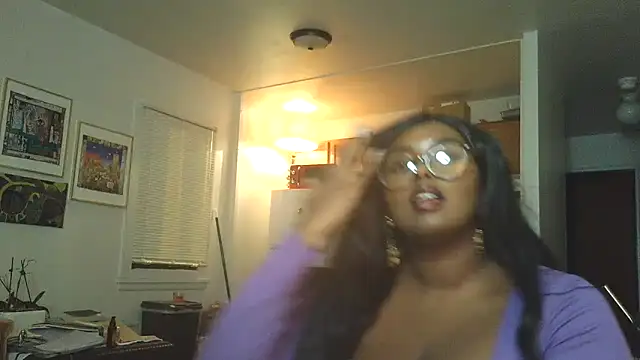 Snapshot of SiminFox chatting on 09-29-25, 12:38 SiminFox online show from 09-29-25, 12:38