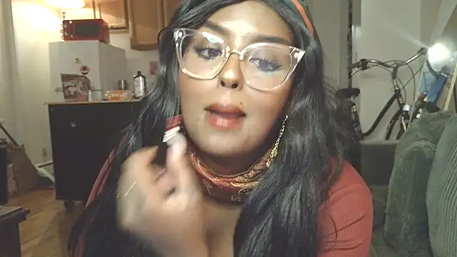 Snapshot of SiminFox chatting on 10-10-25, 12:20 SiminFox online show from 10-10-25, 12:20