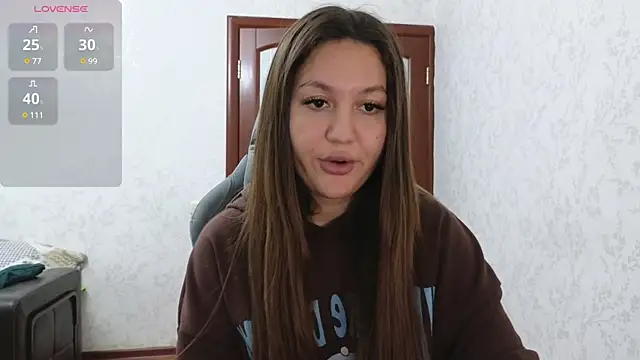 Nelly Fischer online show from 12-15-24, 12:28