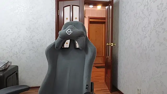 Nelly Fischer online show from 01-12-25, 01:37