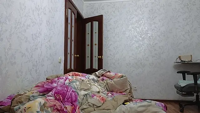 Nelly Fischer online show from 01-16-25, 05:01