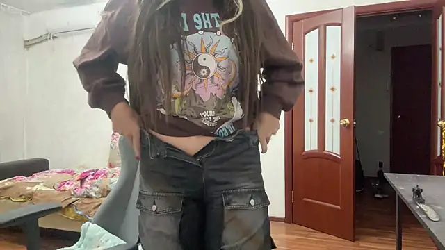 Nelly Fischer online show from 02-22-25, 08:09