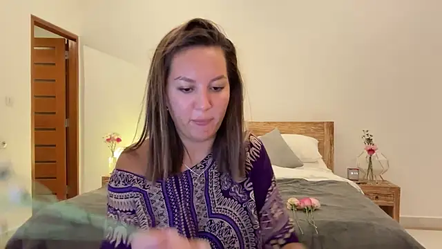 Nelly Fischer online show from 09-26-25, 01:15