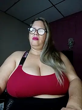 EllisW8 online show from 10-13-25, 10:37