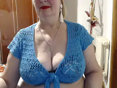 Secretfox online show from 02-08-25, 02:38