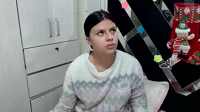 Snapshot of katery_wok11 chatting on 11-21-25, 06:50 katery wok11 online show from 11-21-25, 06:50