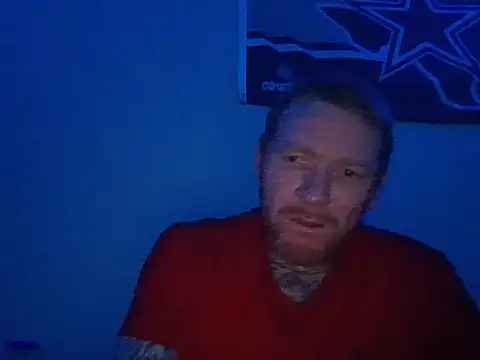 Snapshot of jtexas05 chatting on 10-19-25, 02:18 jtexas05 online show from 10-19-25, 02:18