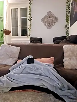 Mia Railey online show from 01-17-25, 10:56