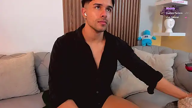 liam collins21 online show from 03-01-25, 04:44