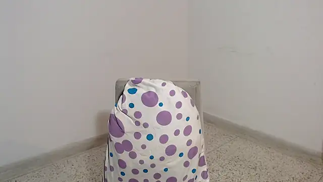 HugeDanex online show from 11-28-25, 06:05