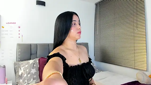 Gigi-bom online show from 02-19-26, 12:06