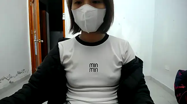 Snapshot of Michiko1 chatting on 01-27-25, 02:35 Michiko1 online show from 01-27-25, 02:35