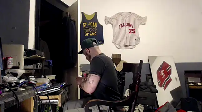 Snapshot of sledge901 chatting on 01-16-25, 10:23 sledge901 online show from 01-16-25, 10:23