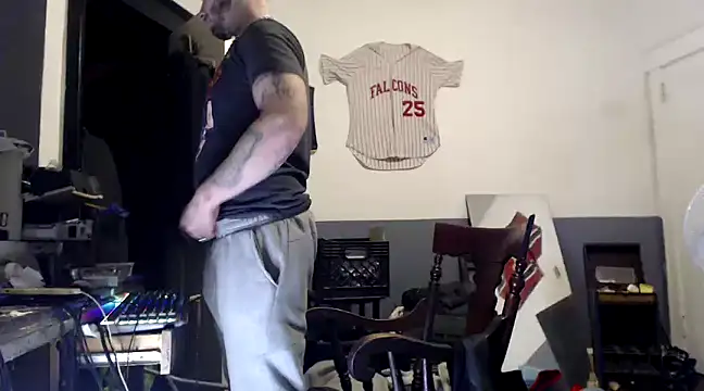 Snapshot of sledge901 chatting on 01-20-25, 07:25 sledge901 online show from 01-20-25, 07:25