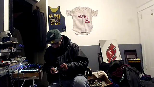 Snapshot of sledge901 chatting on 02-02-25, 06:26 sledge901 online show from 02-02-25, 06:26