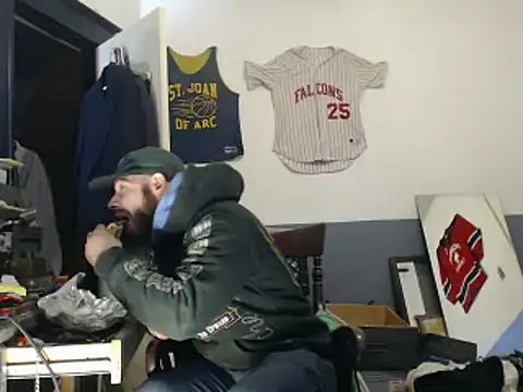 Snapshot of sledge901 chatting on 02-17-25, 07:42 sledge901 online show from 02-17-25, 07:42