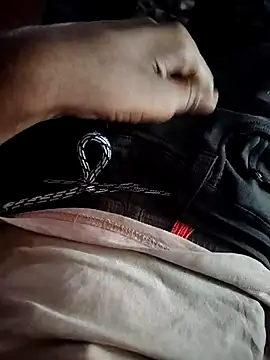 Snapshot of dipa-jitu chatting on 03-21-25, 06:27 dipa-jitu online show from 03-21-25, 06:27