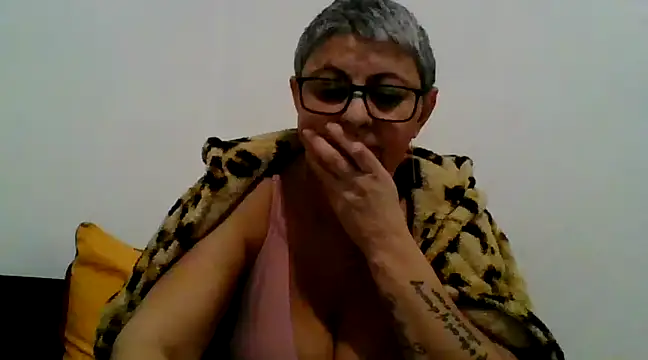 roseblak42 online show from 02-21-25, 05:20