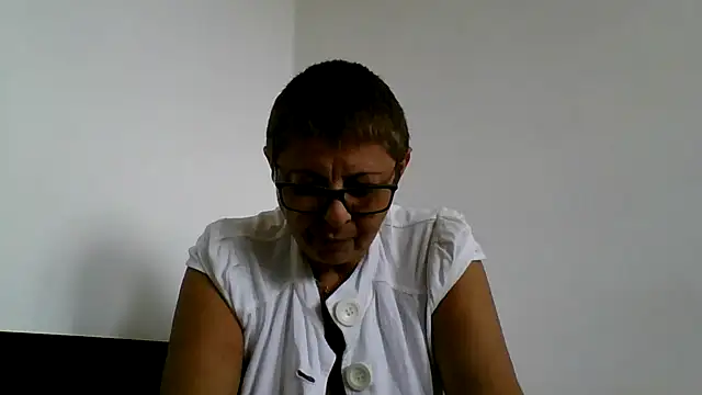 roseblak42 online show from 09-30-25, 09:25