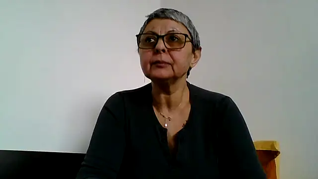 roseblak42 online show from 01-15-26, 11:15