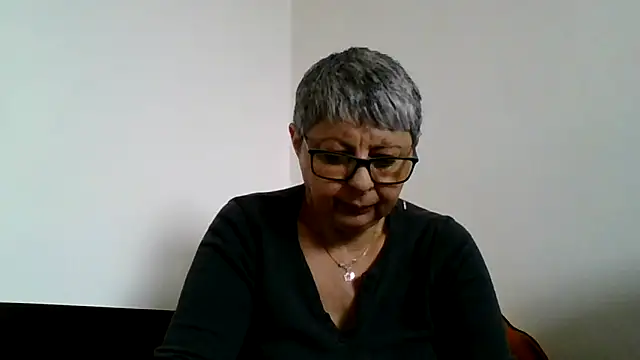 roseblak42 online show from 02-26-26, 12:04