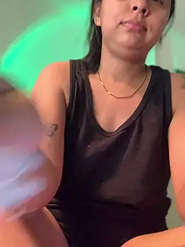 Snapshot of Alessiasex_ chatting on 02-11-25, 02:57 Alessiasex online show from 02-11-25, 02:57