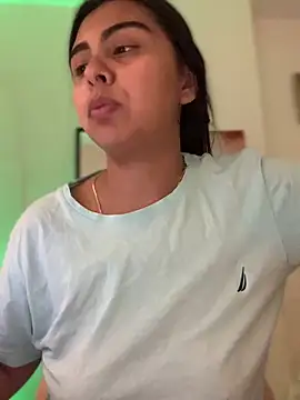 Snapshot of Alessiasex_ chatting on 02-27-25, 04:10 Alessiasex online show from 02-27-25, 04:10