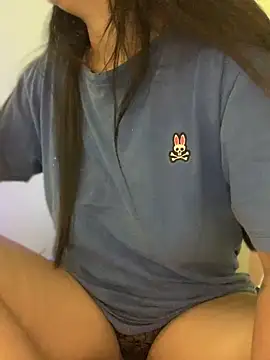 Snapshot of Alessiasex_ chatting on 03-14-25, 03:47 Alessiasex online show from 03-14-25, 03:47