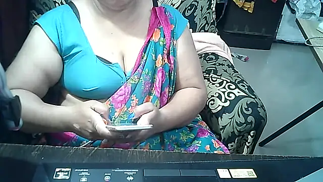 Snapshot of Punambhabisexy chatting on 11-03-25, 03:35 Punambhabisexy online show from 11-03-25, 03:35