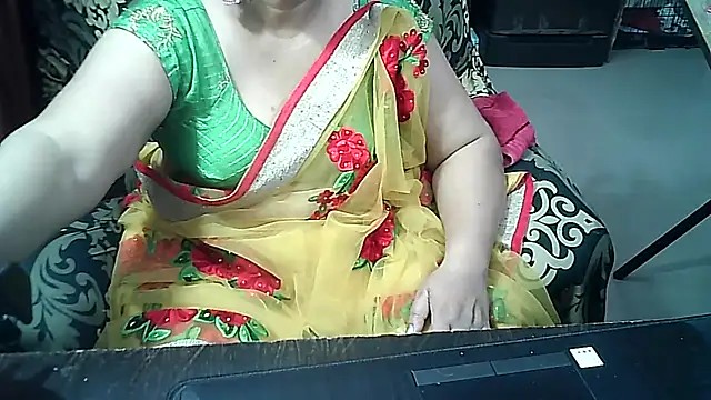 Snapshot of Punambhabisexy chatting on 03-05-26, 11:06 Punambhabisexy online show from 03-05-26, 11:06