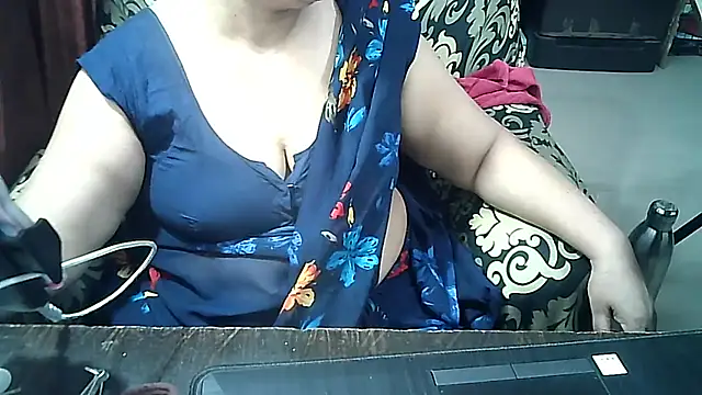 Snapshot of Punambhabisexy chatting on 03-06-26, 06:37 Punambhabisexy online show from 03-06-26, 06:37