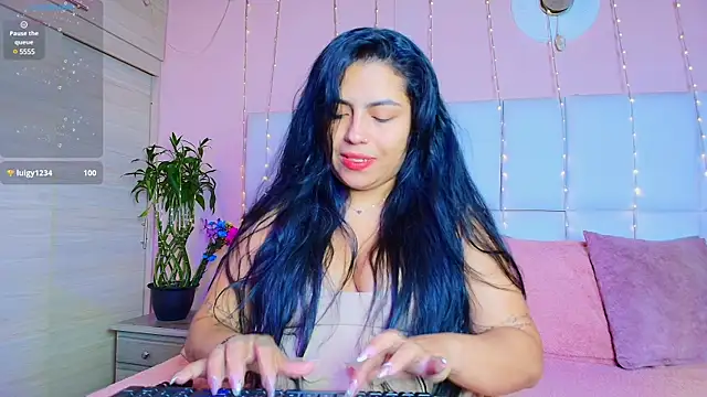 kiana cream online show from 03-12-25, 12:36