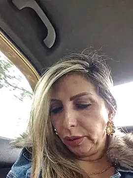  Abril-Office1 online show from 03-11-25, 03:56