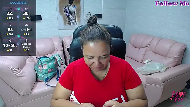 Snapshot of Penelope_Nipples_ chatting on 03-18-25, 11:52 Penelope Nipples online show from 03-18-25, 11:52